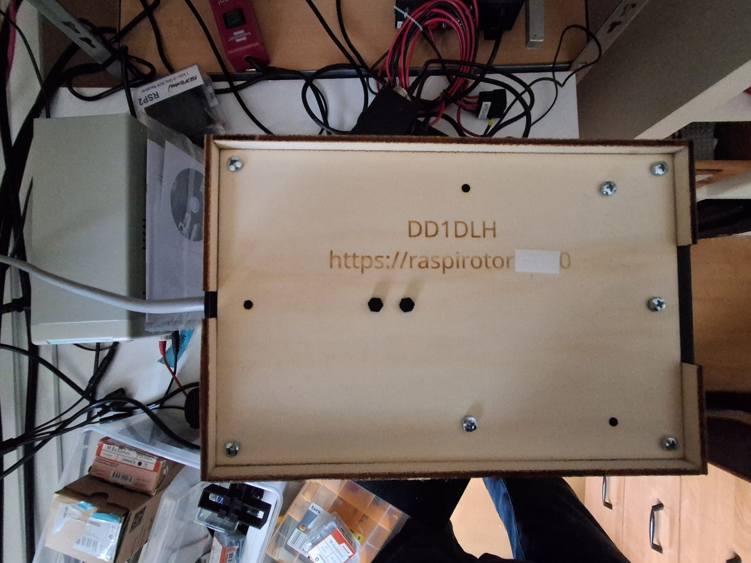 Platinenträger gelasert